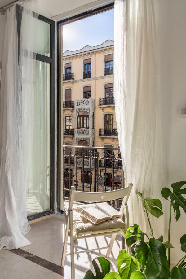 Gran Via Balconies Apartment Granada Ngoại thất bức ảnh